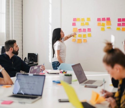 CRM richtig wählen – ohne Feature-Overkill CRM Systeme