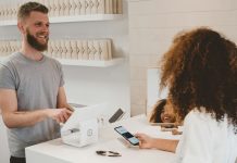 Alle Social-Media-Kanäle mit einem System verbinden